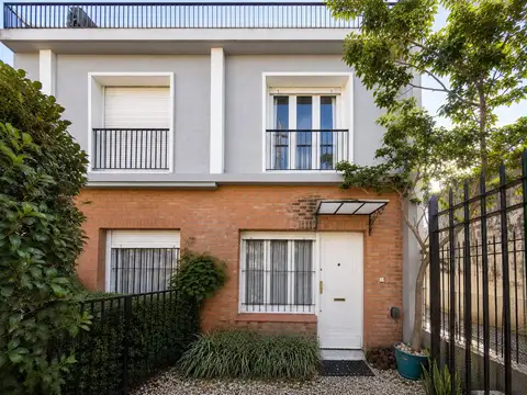Casa/Triplex en venta - San Isidro Centro