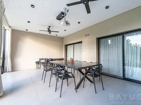 Casa en Venta de 4 dormitorios