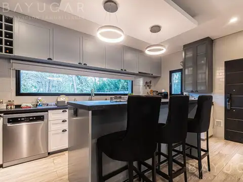 Casa en Venta en Sausalito, USD 348.000