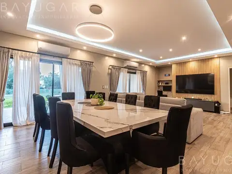 Casa en Venta en Sausalito, USD 290.000
