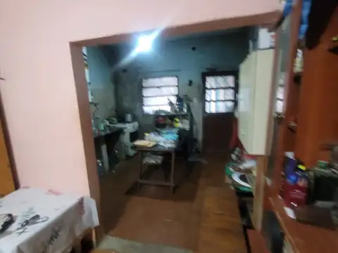 Excelente Casa de Lote Propio Con 3 Ph 150mts Cub Churrinche 3700 Temperley