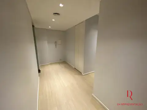 Oficina en Alquiler 25 años