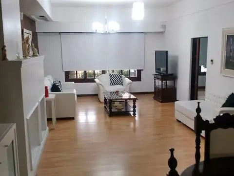 Casa en Venta en Quilmes, USD 210.000