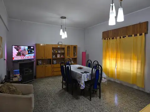 Depto Tipo Casa en Venta en Villa Ballester, USD 48.000