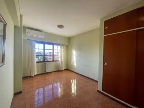 Departamento en Venta en Adrogue, USD 170.000