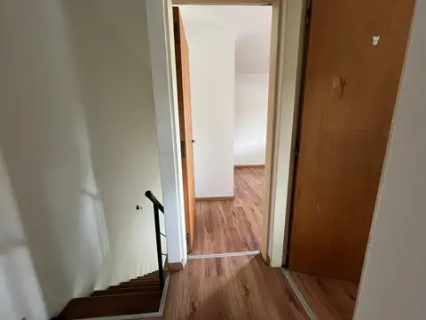 Venta de Duplex de Pasillo 2 dormitorios - Echesortu