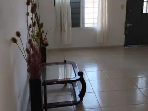 Depto Tipo Casa 2 ambientes con 1 baño