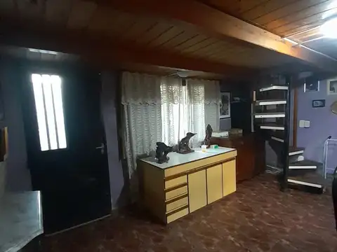 Casa en Venta en Castelar, USD 79.000