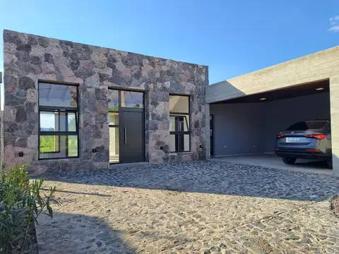 ALQUILER CASA AMOBLADA - Bª TEJAS 4 CON SEGURIDAD