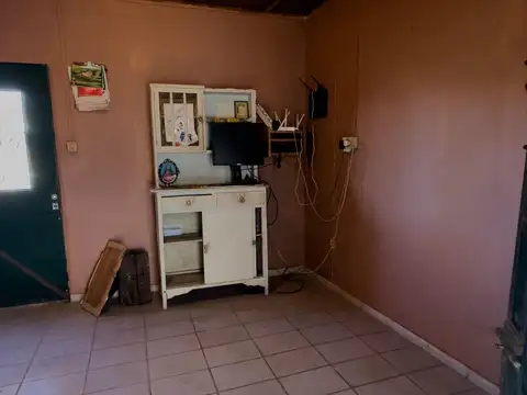 ALQUILER GRAN TERRENO CON GALPÓN Y CASA