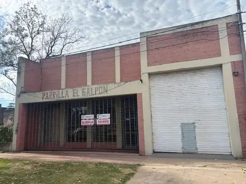 Alquilo amplio galpón con oficina y terreno.