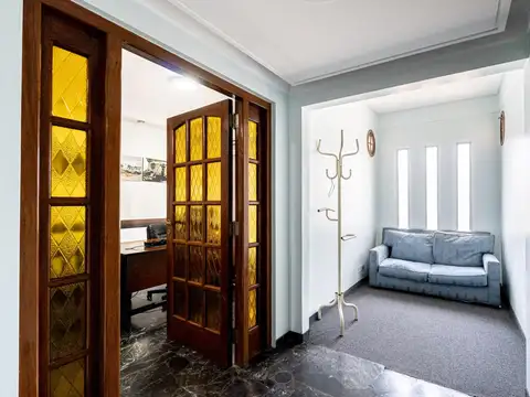 Casa en Venta con 12 cocheras