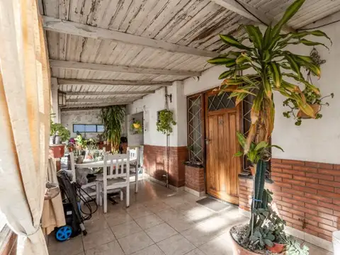 Depto Tipo Casa 3 ambientes con 1 baño