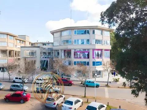 Venta Monoambiente Pinamar centro con cochera en Paseo El Ágora