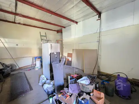 Galpon en Venta 30  mts Fondo