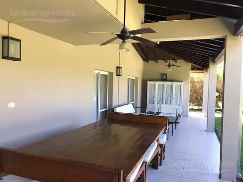 Casa en Alquiler Temporal en Villanueva, USD 1.800
