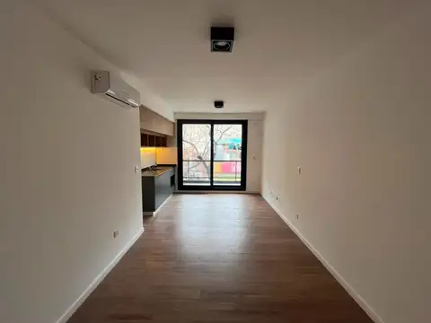 MONOAMBIENTE - APTO PROFESIONAL - MUY LUMINOSO - A ESTRENAR