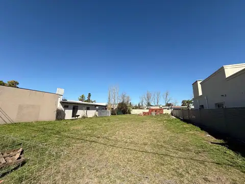 Terreno en Venta 46  mts Fondo