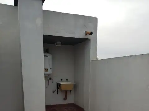 Luminoso Departamento en Venta en Villa Sarmiento