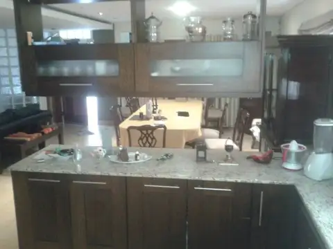 Casa de 5 ambientes en venta