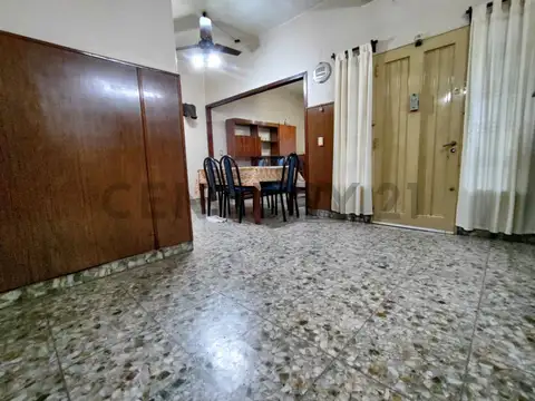 VENTA CASA 4 AMBIENTES QUINCHO Y GARAGE - APTO CRÉDITO - MERLO
