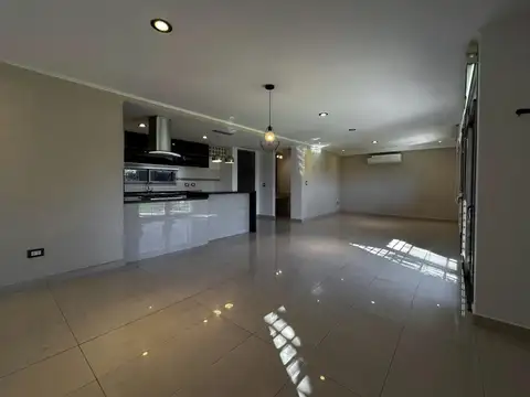 Casa en Villa Amelia