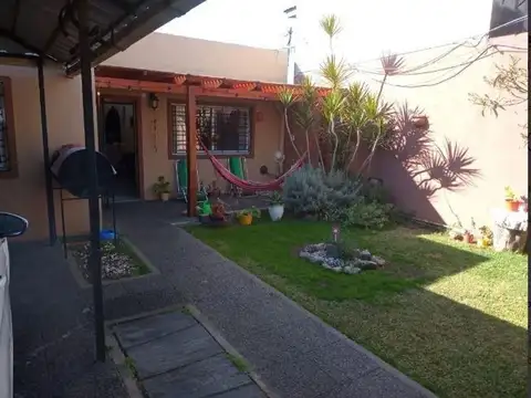 VENTA CASA 3 AMBIENTES, QUILMES ESTE
