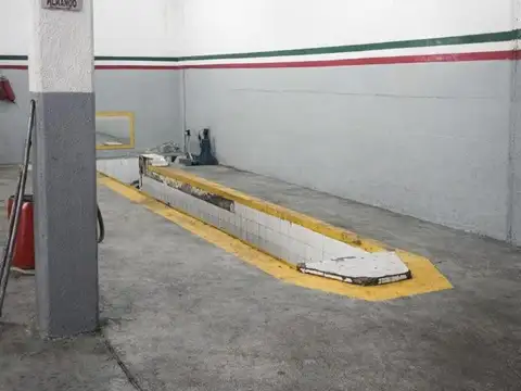 ALQUILER COMERCIAL CENTRO EZEIZA SOBRE 205