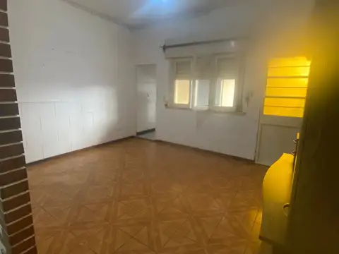 Depto Tipo Casa en Alquiler de 2 dormitorios