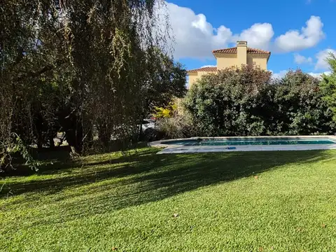 Casa en Venta de 4 dormitorios
