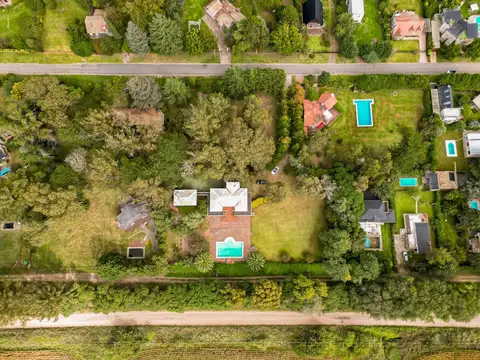 VENTA IMPORTANTE POSADA EN SIERRA DE LOS PADRES