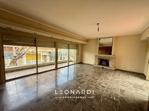 Casa en alquiler en el centro de Escobar | ID 2441