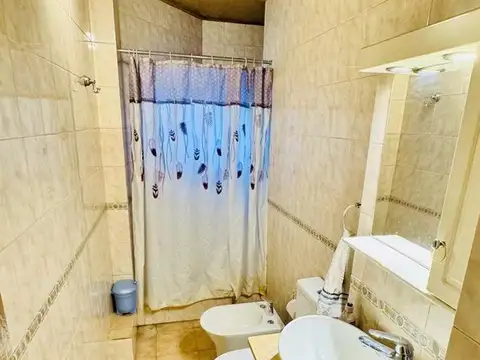 Duplex  4 ambientes en venta Hurlingham con Patio