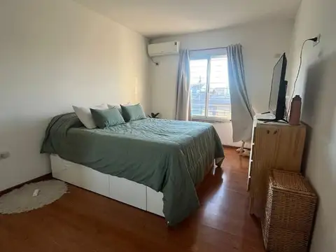 Depto Tipo Casa 3 ambientes con 2 baños