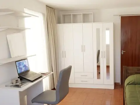 Yatay 400, Piso 1