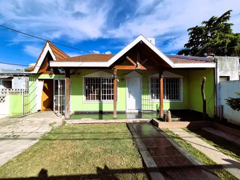 Casa en venta con 2 dormitorios en Villa de Mayo