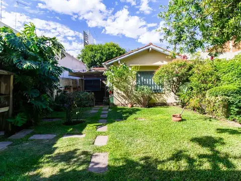 Casa 4 amb Vicente López en PB con amplio jardín