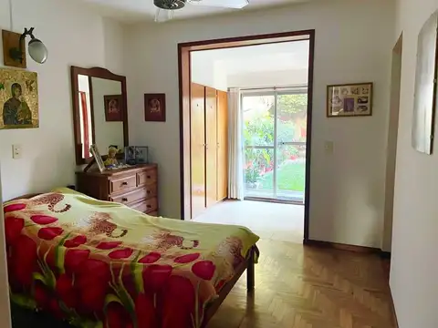 Depto Tipo Casa en Venta con 1 cocheras