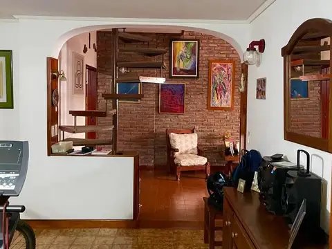 Depto Tipo Casa en Venta en Hipódromo / Panamericana, USD 258.000