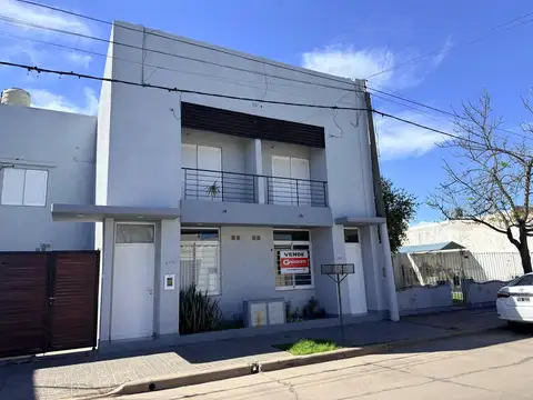 Carlos Pellegrini al 900