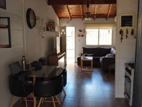 Ph refaccionado 3 ambientes 2 patios + cochera