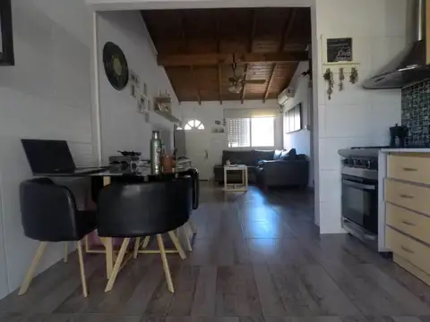 Depto Tipo Casa en Venta de 3 ambientes