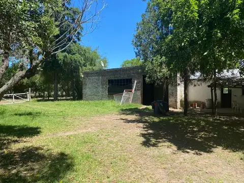 Campo  A 1500m De Ruta 9