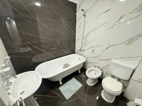 Depto Tipo Casa 2 ambientes con 1 baño