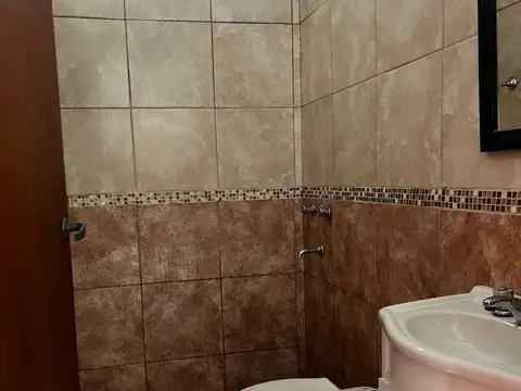 Alquiler PH 4 Ambientes. LANUS OESTE