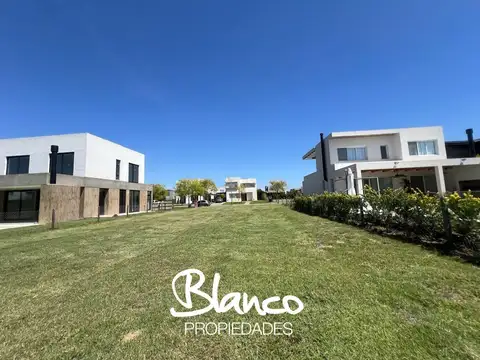 Terreno en Venta en Puertos, USD 110.000