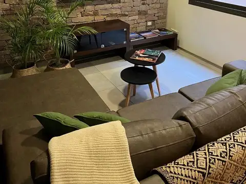 Departamento en Alquiler en Godoy Cruz, $ 960