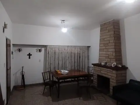 Depto Tipo Casa en Alquiler de 2 dormitorios