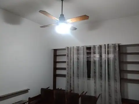 CASA DE TRES AMBIENTES AMPLIOS