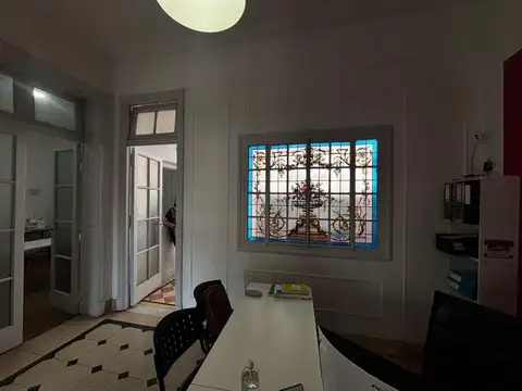 Oficina comercial de 192 m² en venta, La Plata